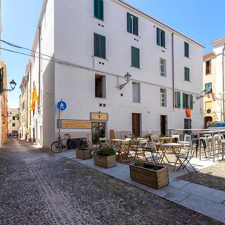 La Finestra Sul Teatro Apartment Alghero Exterior photo